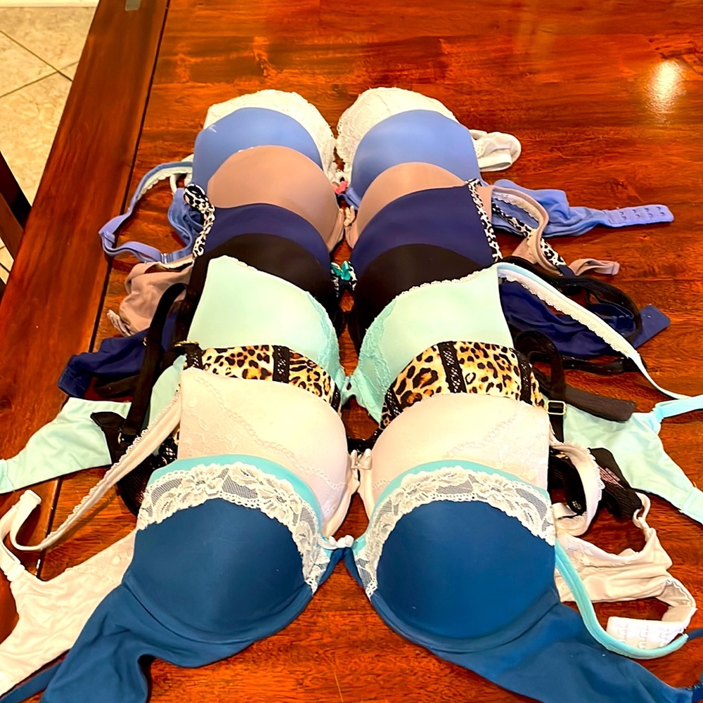 Lot of 9 Victoria’s Secret bras size 32C